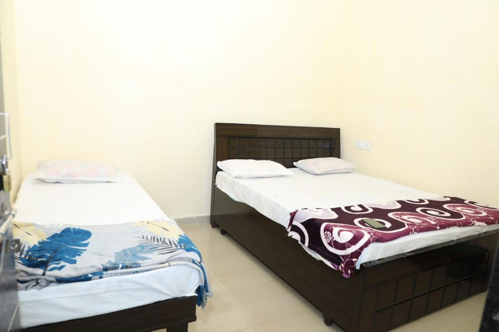 Aradhya Prime Home Stay Garudeshwar Exterior foto